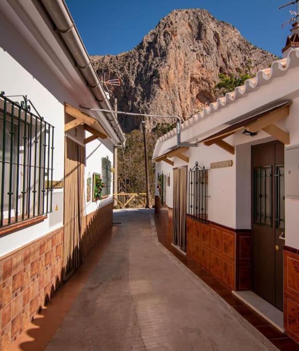 La Barberia De Miguel Villa El Chorro Exterior photo